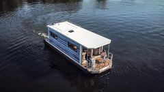 Flexmobil 9.0 - Lilly (houseboat)