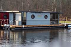 La Mare Apart LL - Lisa (houseboat)